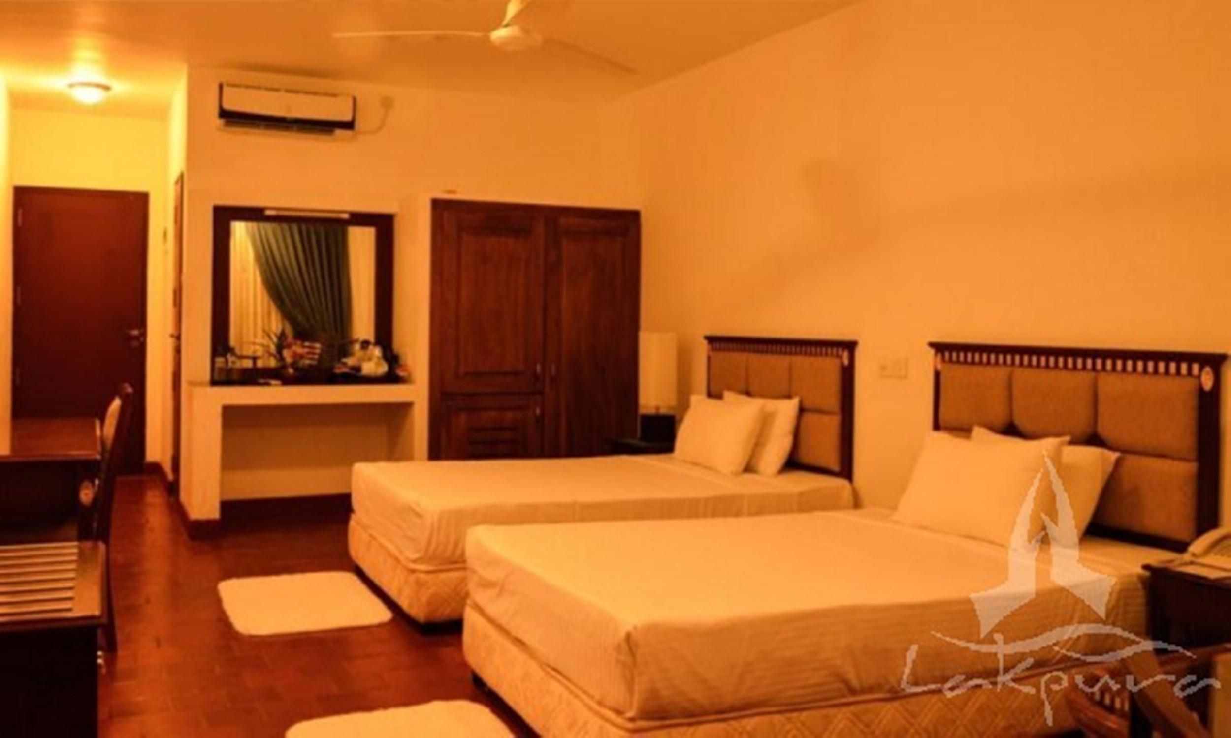 Catamaran Beach Hotel Negombo Zewnętrze zdjęcie