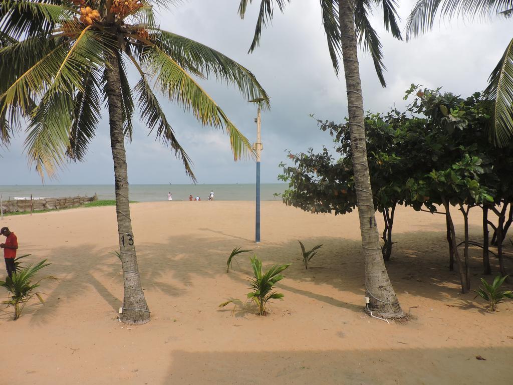 Catamaran Beach Hotel Negombo Zewnętrze zdjęcie