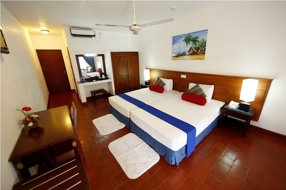 Catamaran Beach Hotel Negombo Zewnętrze zdjęcie